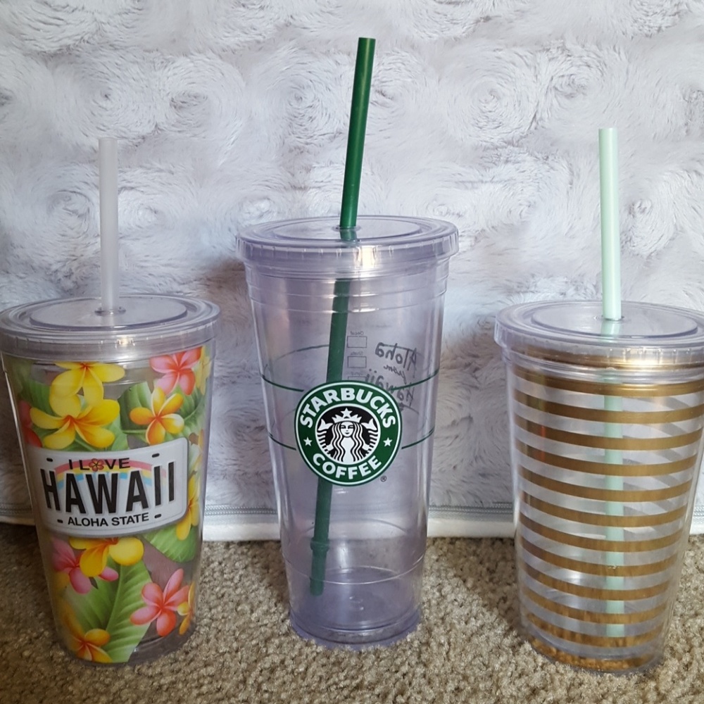 3 Plastic Tumblers